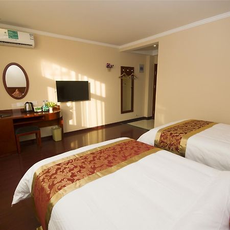 Greentree Inn Taizhou New District Hospital Of People' S Hospital Mingliu Express Hotel ภายนอก รูปภาพ