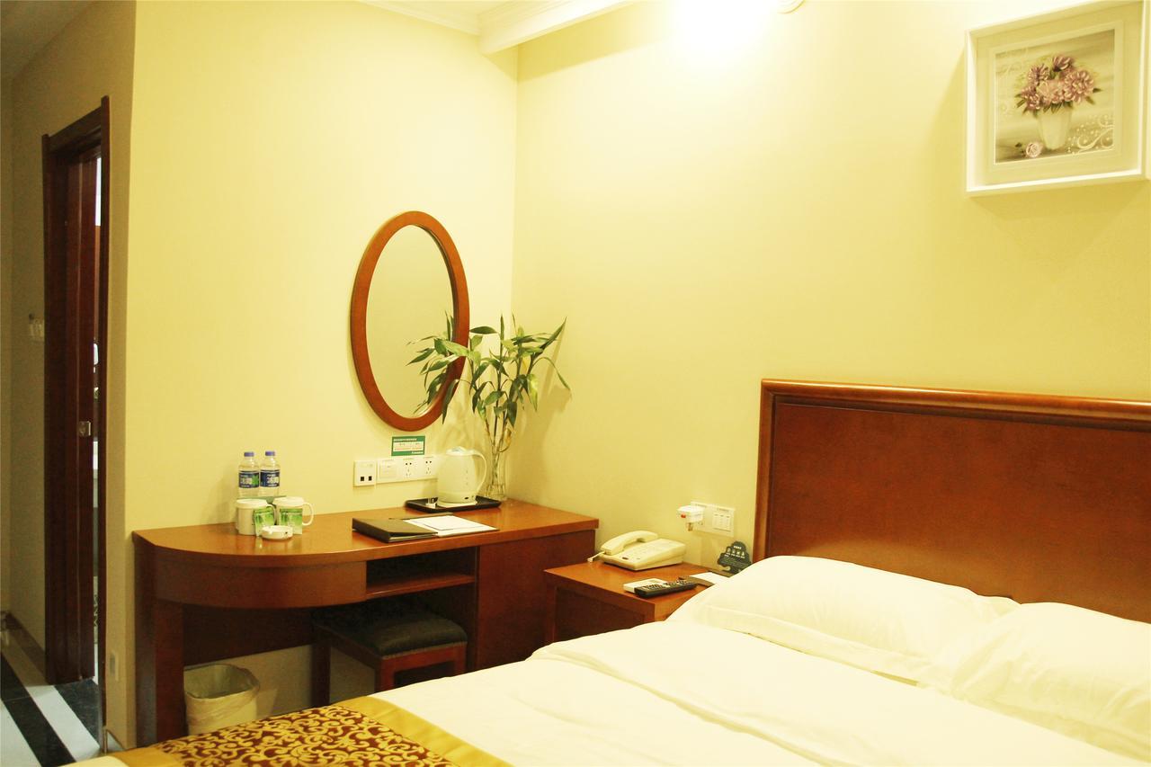 Greentree Inn Taizhou New District Hospital Of People' S Hospital Mingliu Express Hotel ภายนอก รูปภาพ
